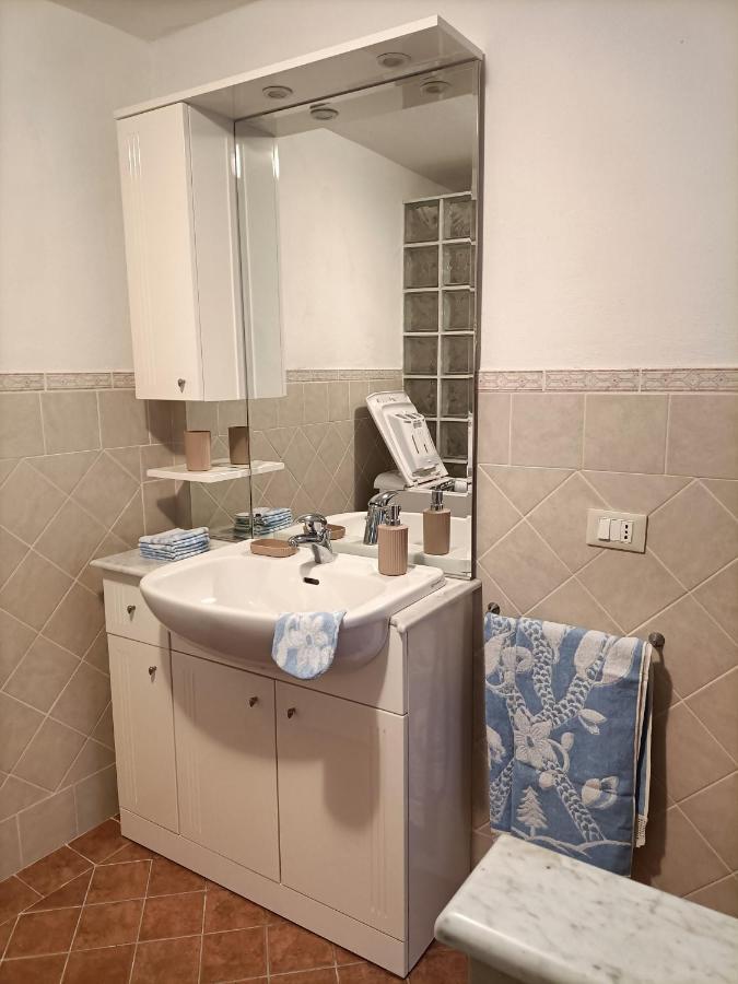 Locazione Turistica La Gesualda Apartment Castelnuovo Magra Ngoại thất bức ảnh