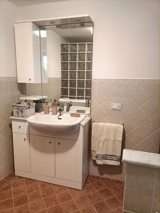 Locazione Turistica La Gesualda Apartment Castelnuovo Magra Ngoại thất bức ảnh